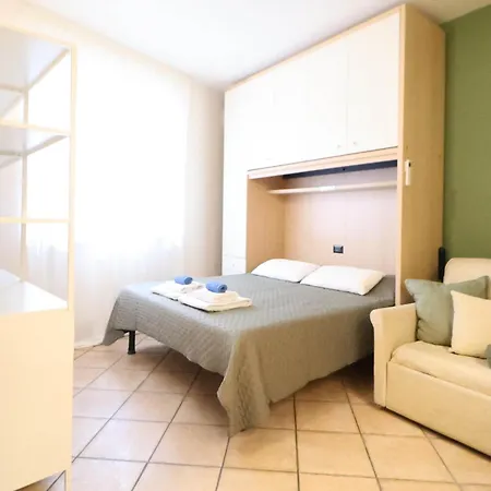 Nel Centro Di Desenzano Apartman